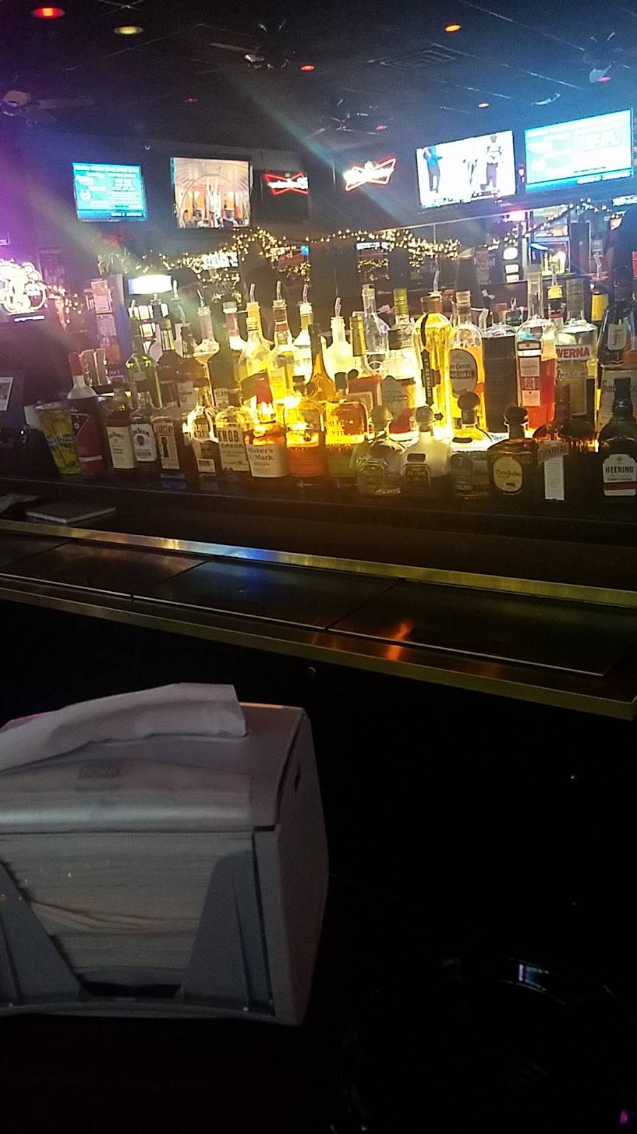 Braintree Brewhouse | restaurant | 703 Granite St, Braintree, MA 02184, USA | 7813564500 OR +1 781-356-4500