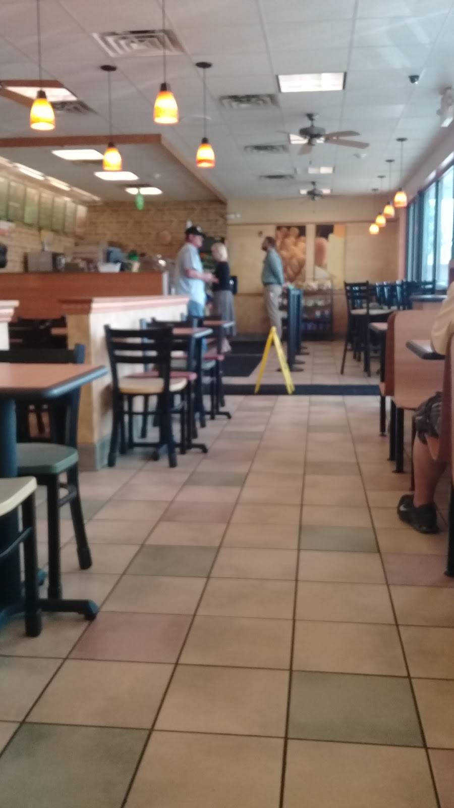 Subway Restaurants | restaurant | 3604 Robert C Byrd Dr, Beckley, WV 25801, USA | 3049292443 OR +1 304-929-2443