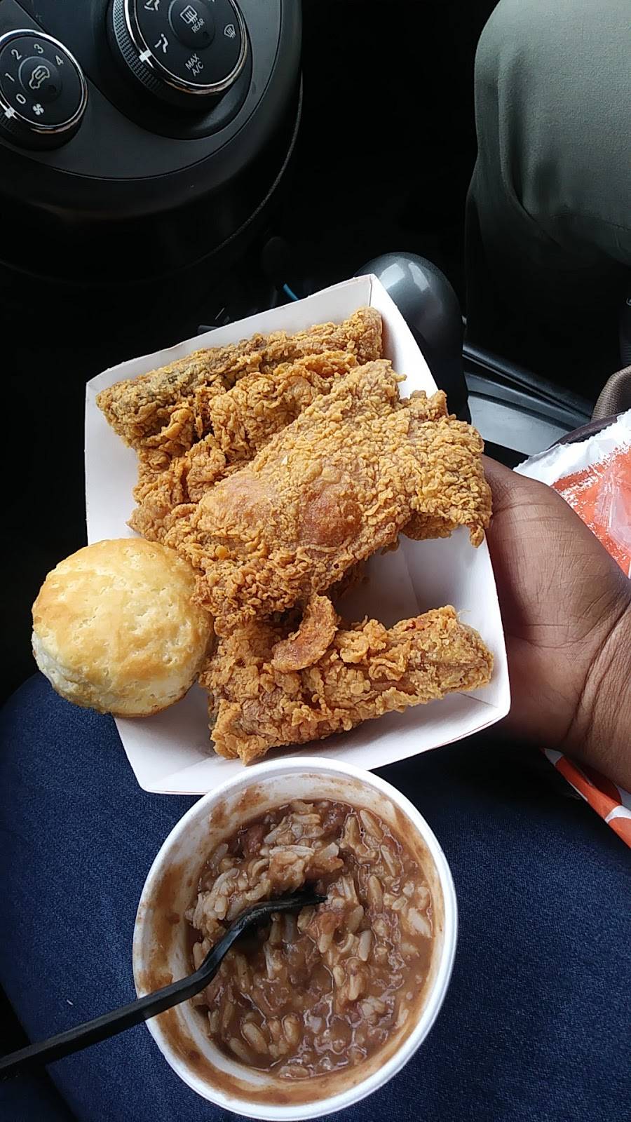 Popeyes Louisiana Kitchen | restaurant | 202 W Airtex Blvd, Houston, TX 77090, USA | 2812484077 OR +1 281-248-4077