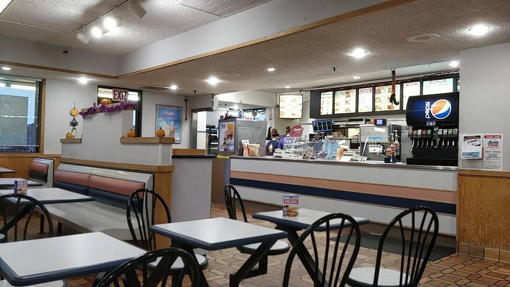 Arctic Circle | meal takeaway | 328 Main St, Kaysville, UT 84037, USA | 8015460001 OR +1 801-546-0001