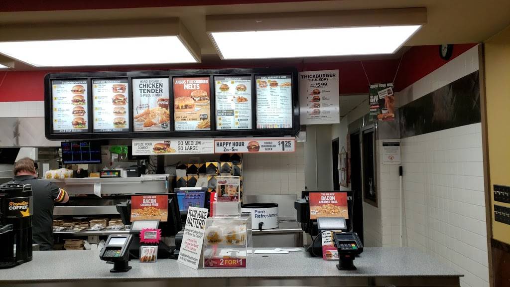 Hardees | restaurant | 2196 University Ave, Dubuque, IA 52001, USA | 5635561545 OR +1 563-556-1545