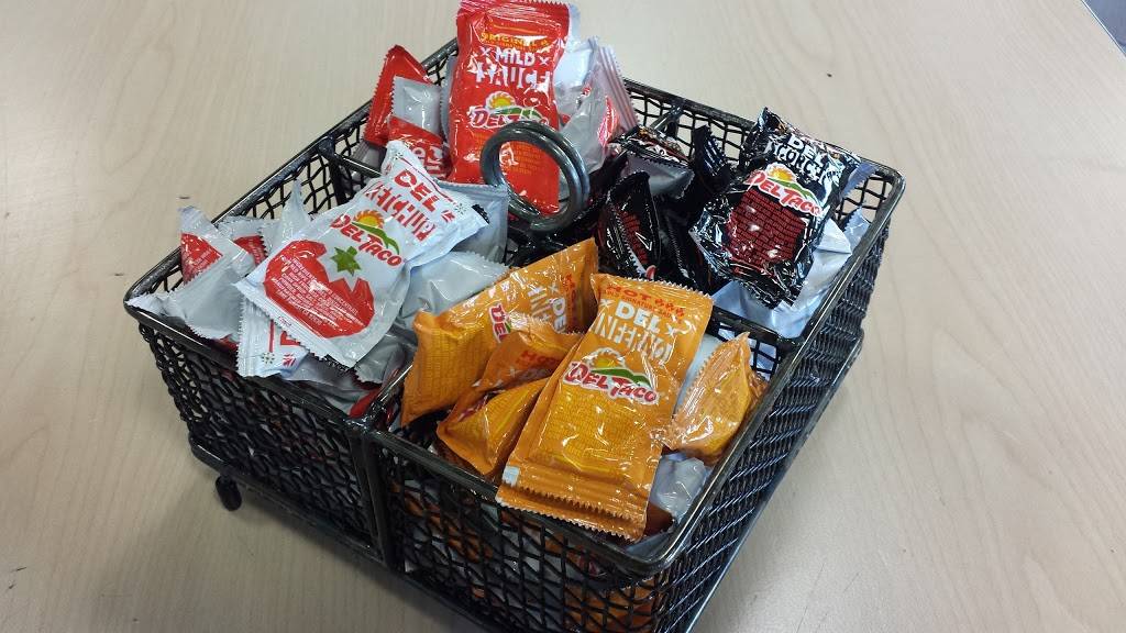 Del Taco | meal takeaway | 24909 Pico Canyon Rd, Stevenson Ranch, CA 91381, USA | 6612556098 OR +1 661-255-6098