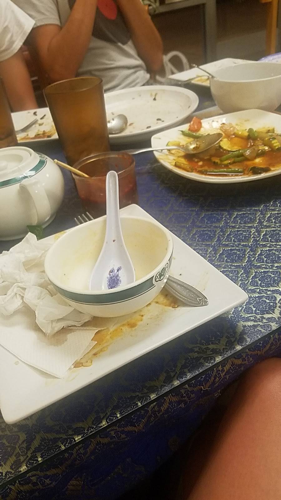 Lime Leaf Thai Lao Kitchen | restaurant | 201 Marina Center, Suisun City, CA 94585, USA | 7074291969 OR +1 707-429-1969