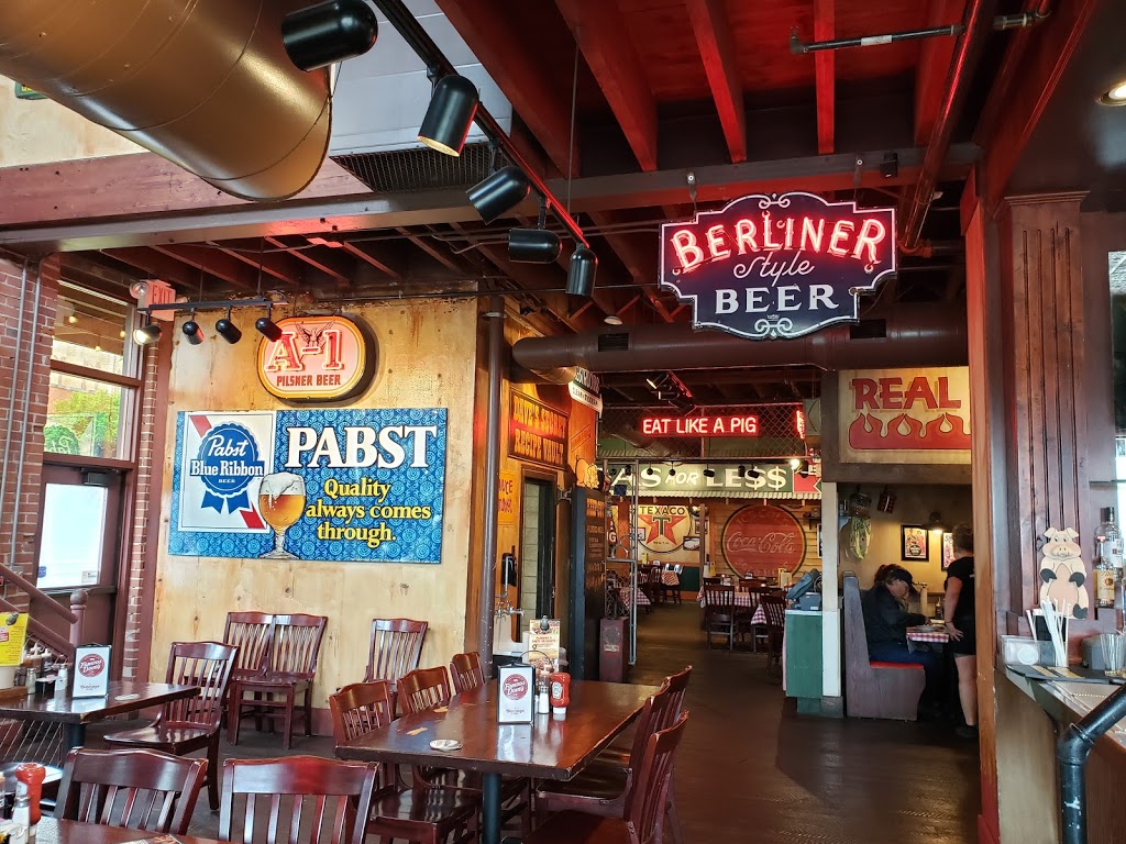 Famous Daves Bar-B-Que | meal takeaway | 201 Pierce St, Sioux City, IA 51101, USA | 7122778800 OR +1 712-277-8800