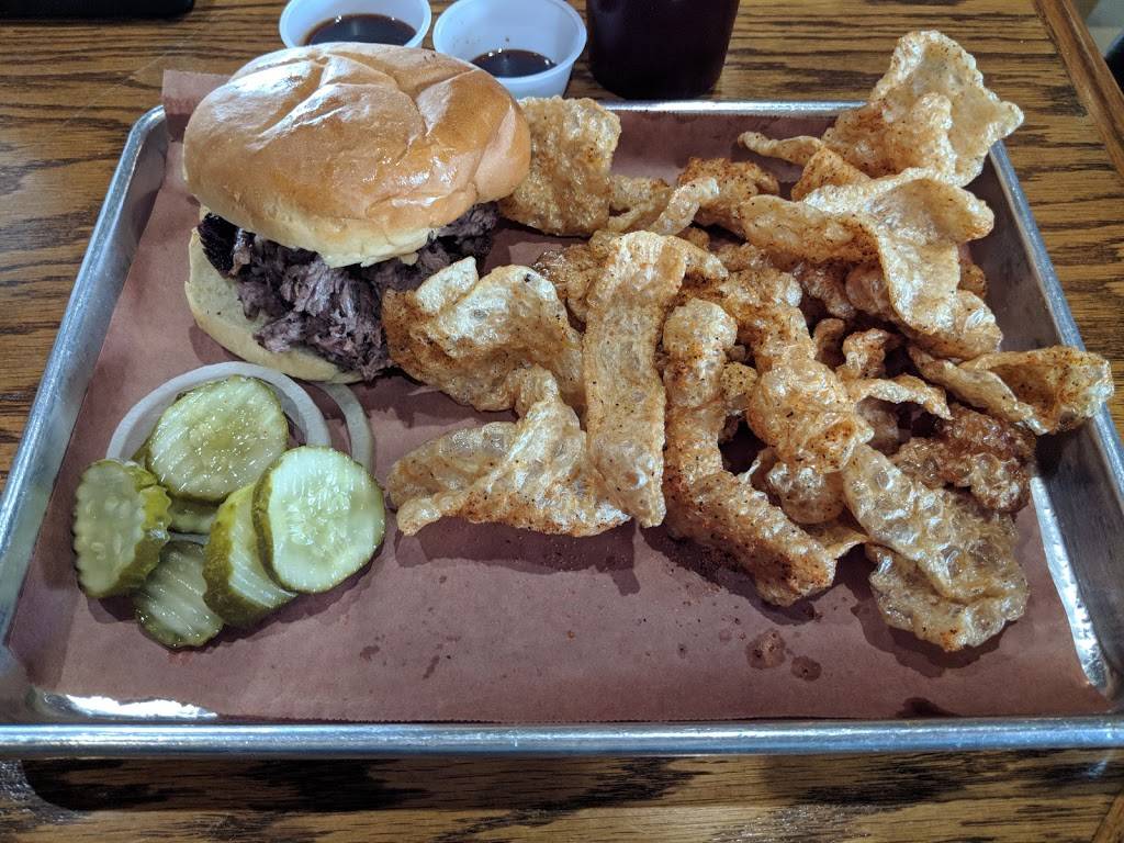 A Fine Swine BBQ | restaurant | 423 W Hanover St, New Baden, IL 62265, USA | 6185885141 OR +1 618-588-5141