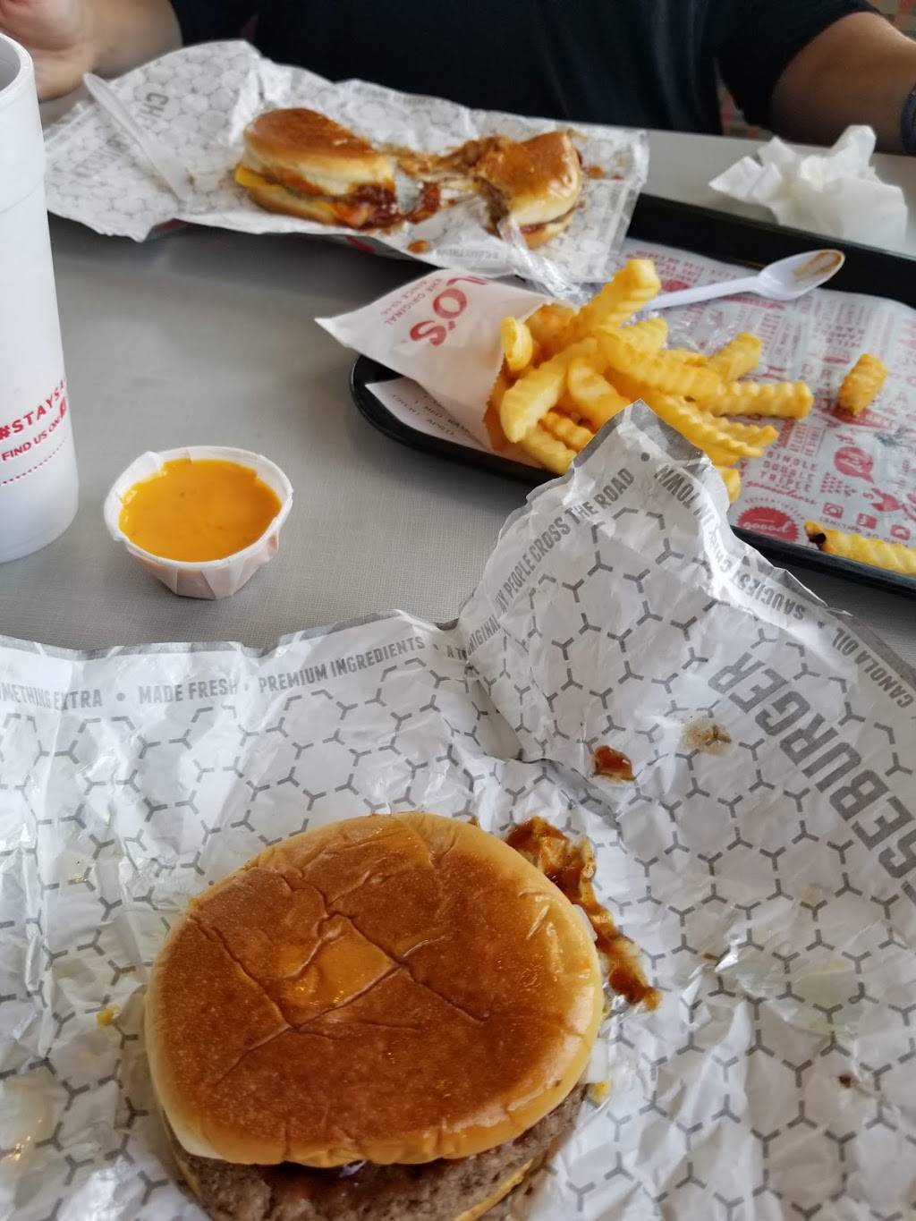 Milos Hamburgers | restaurant | 1005 Beltline Rd SE, Decatur, AL 35601, USA | 2565848020 OR +1 256-584-8020