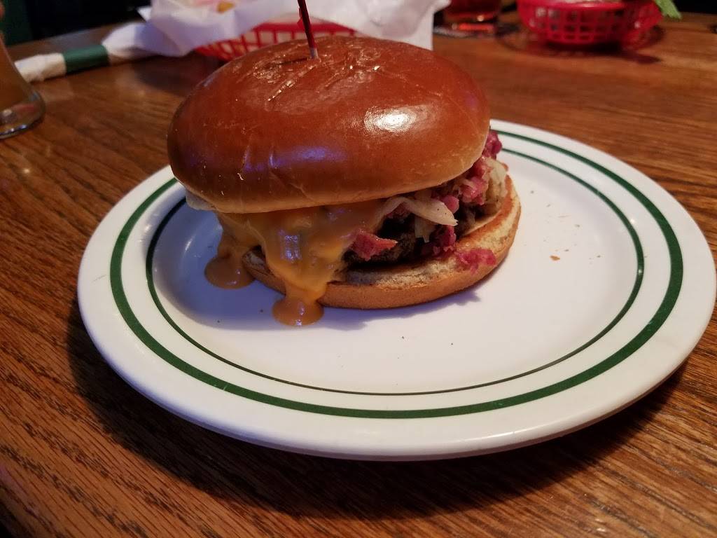 Charlies Pub & Grub | restaurant | 1608 Crawford St, Terre Haute, IN 47807, USA | 8122321886 OR +1 812-232-1886