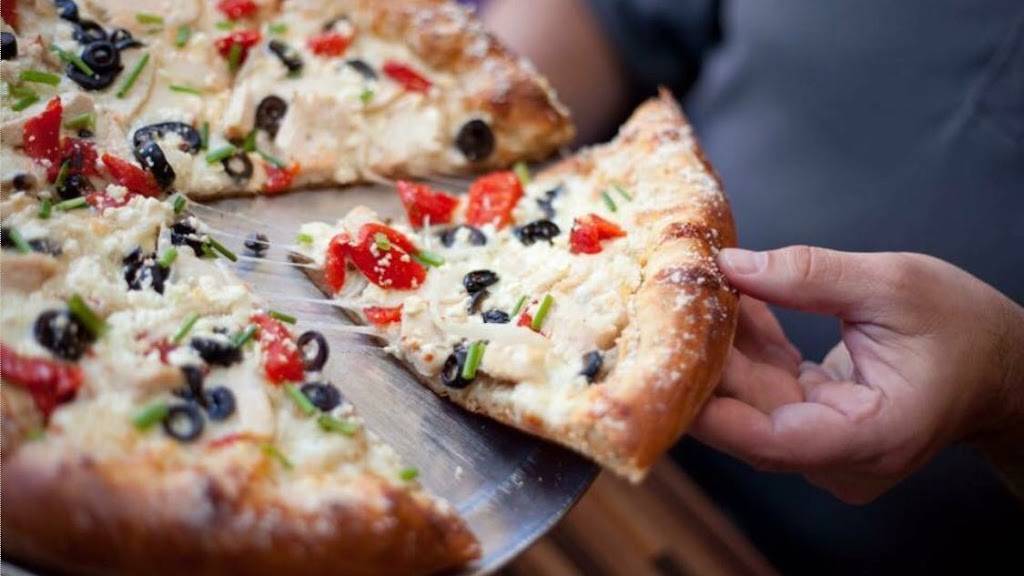 Mellow Mushroom | meal takeaway | 710 Lake Joy Rd, Warner Robins, GA 31088, USA | 4782876355 OR +1 478-287-6355