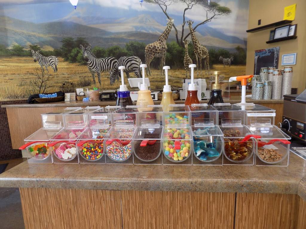 Snofari Frozen Yogurt | restaurant | 1352 Madonna Rd, San Luis Obispo, CA 93405, USA | 8057870190 OR +1 805-787-0190