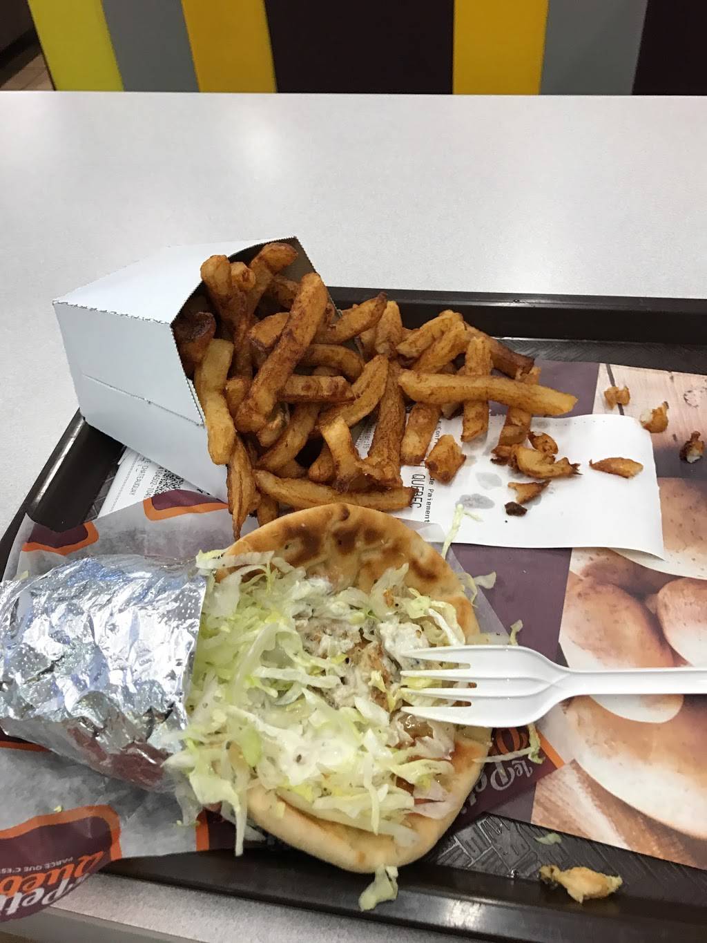 Le Petit Quebec | restaurant | 38 Boulevard Saint-Jean-Baptiste, Châteauguay, QC J6K 3A3, Canada | 4506993033 OR +1 450-699-3033