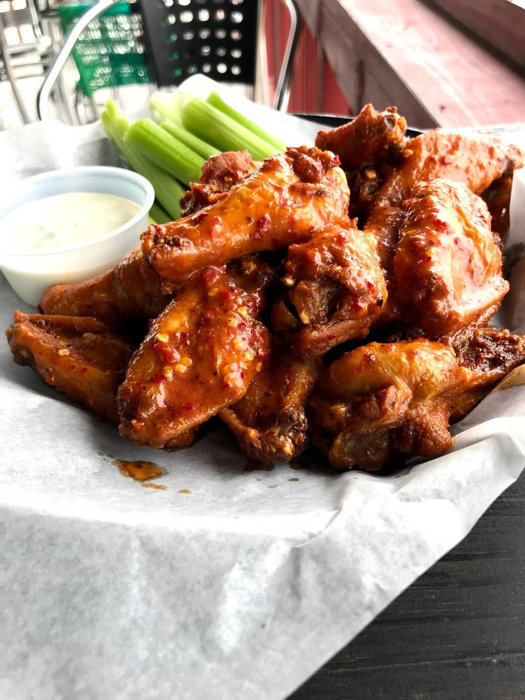 Backyard Sports Bar and Grill | restaurant | 9703 N Kings Hwy, Myrtle Beach, SC 29572, USA | 8434494500 OR +1 843-449-4500