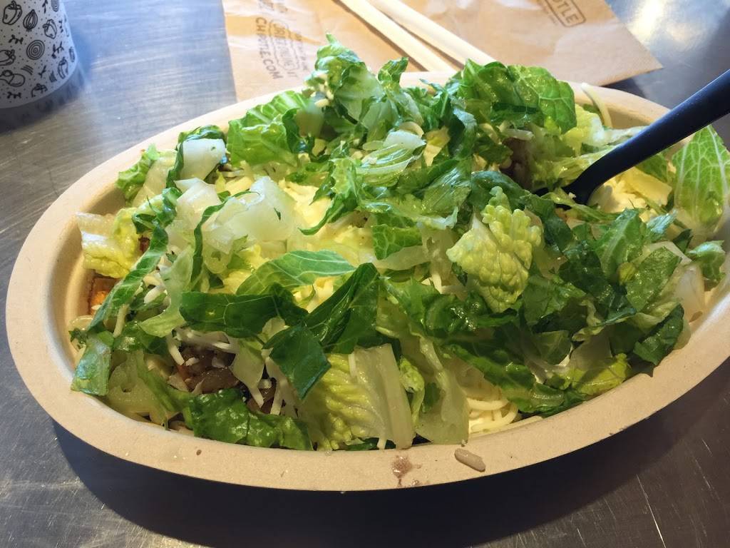 Chipotle Mexican Grill | restaurant | 580 Shelburne Rd Ste 14B, Burlington, VT 05401, USA | 8028593301 OR +1 802-859-3301