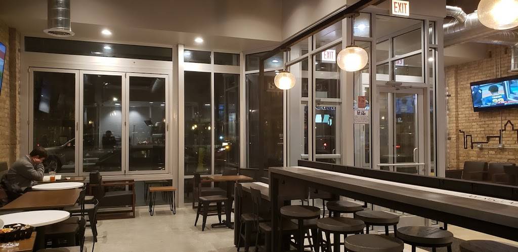 Taco Bell Cantina | restaurant | 2407 N Clark St, Chicago, IL 60614, USA | 7732374661 OR +1 773-237-4661