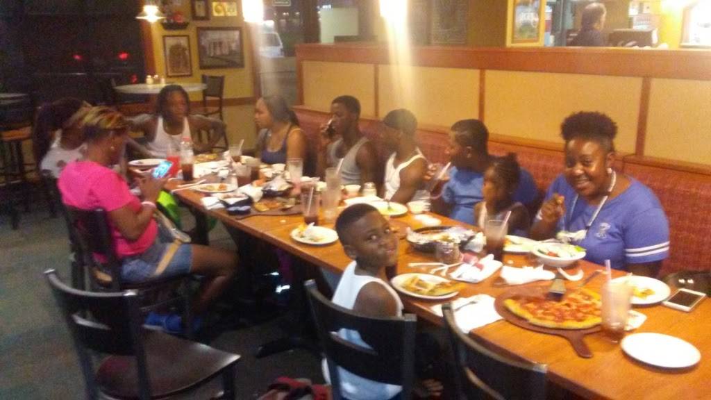 Wing Street | meal takeaway | 883 E Semoran Blvd, Apopka, FL 32703, USA | 4078861729 OR +1 407-886-1729