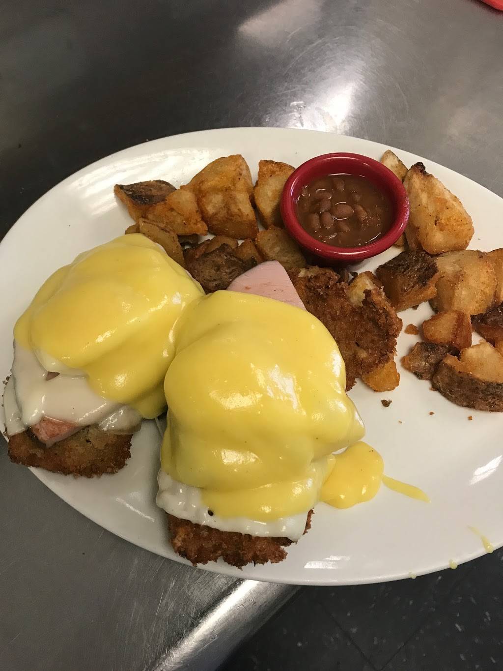 Kels Diner | restaurant | 241 Dunsdon St #115, Brantford, ON N3R 7C3, Canada | 5197209411 OR +1 519-720-9411