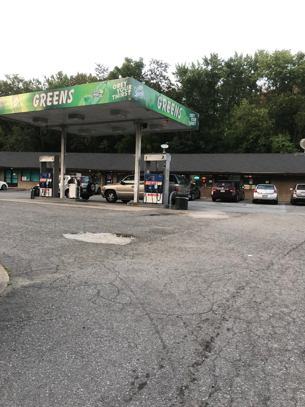 Greens Mini Mart | restaurant | 414 Depot St, Asheville, NC 28801, USA | 8283503737 OR +1 828-350-3737