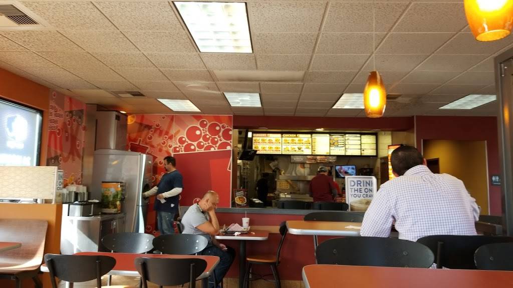 Jack in the Box | restaurant | 20101 Lake Forest Dr, Lake Forest, CA 92630, USA | 9494551228 OR +1 949-455-1228