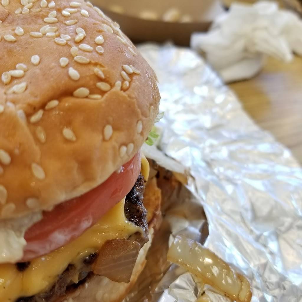 Five Guys | meal takeaway | 7150 Cermak Rd, Berwyn, IL 60402, USA | 7084849940 OR +1 708-484-9940