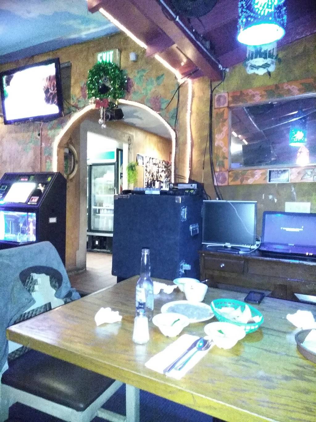 Pocos Mexican Restaurant | restaurant | 20917 Sherman Way, Canoga Park, CA 91303, USA | 8183406546 OR +1 818-340-6546