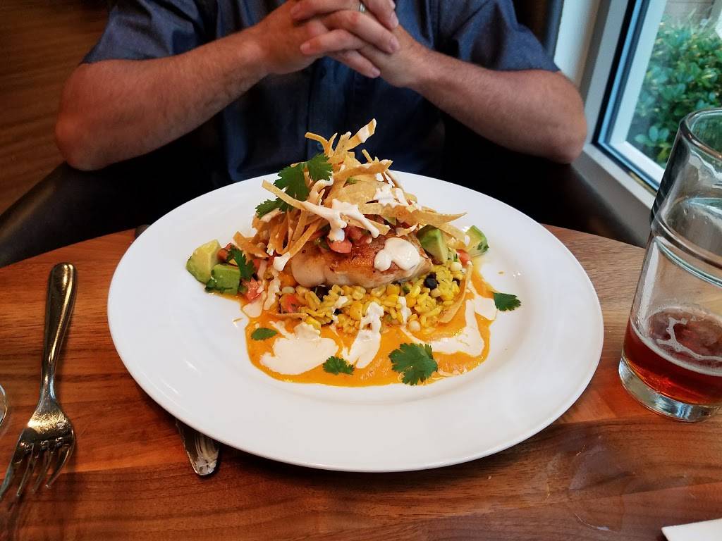 Shelter Cove Towne Centre | shopping mall | 40 Shelter Cove Ln, Hilton Head Island, SC 29928, USA | 8436863090 OR +1 843-686-3090