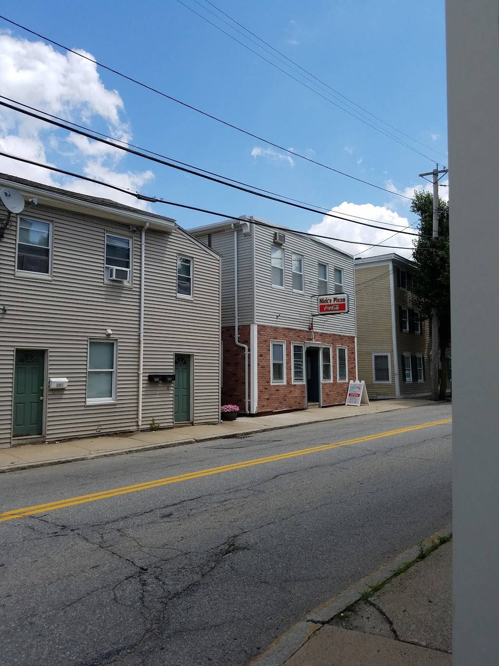 Nicks Pizza | restaurant | 164 Merrimac St, Newburyport, MA 01950, USA | 9784659853 OR +1 978-465-9853