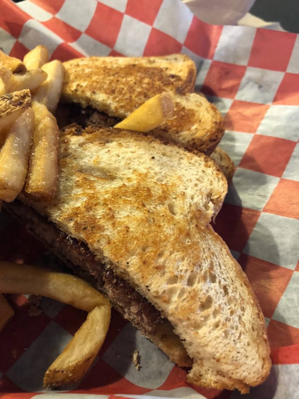 Omalleys Pub And Grill | restaurant | 42-88, US-23 BUS, Sylva, NC 28779, USA | 8286310554 OR +1 828-631-0554