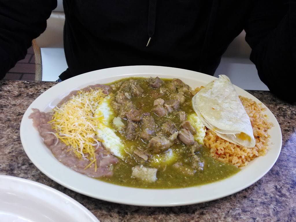 Gus Jr | restaurant | 295 E Redlands Blvd, San Bernardino, CA 92408, USA | 9098258219 OR +1 909-825-8219