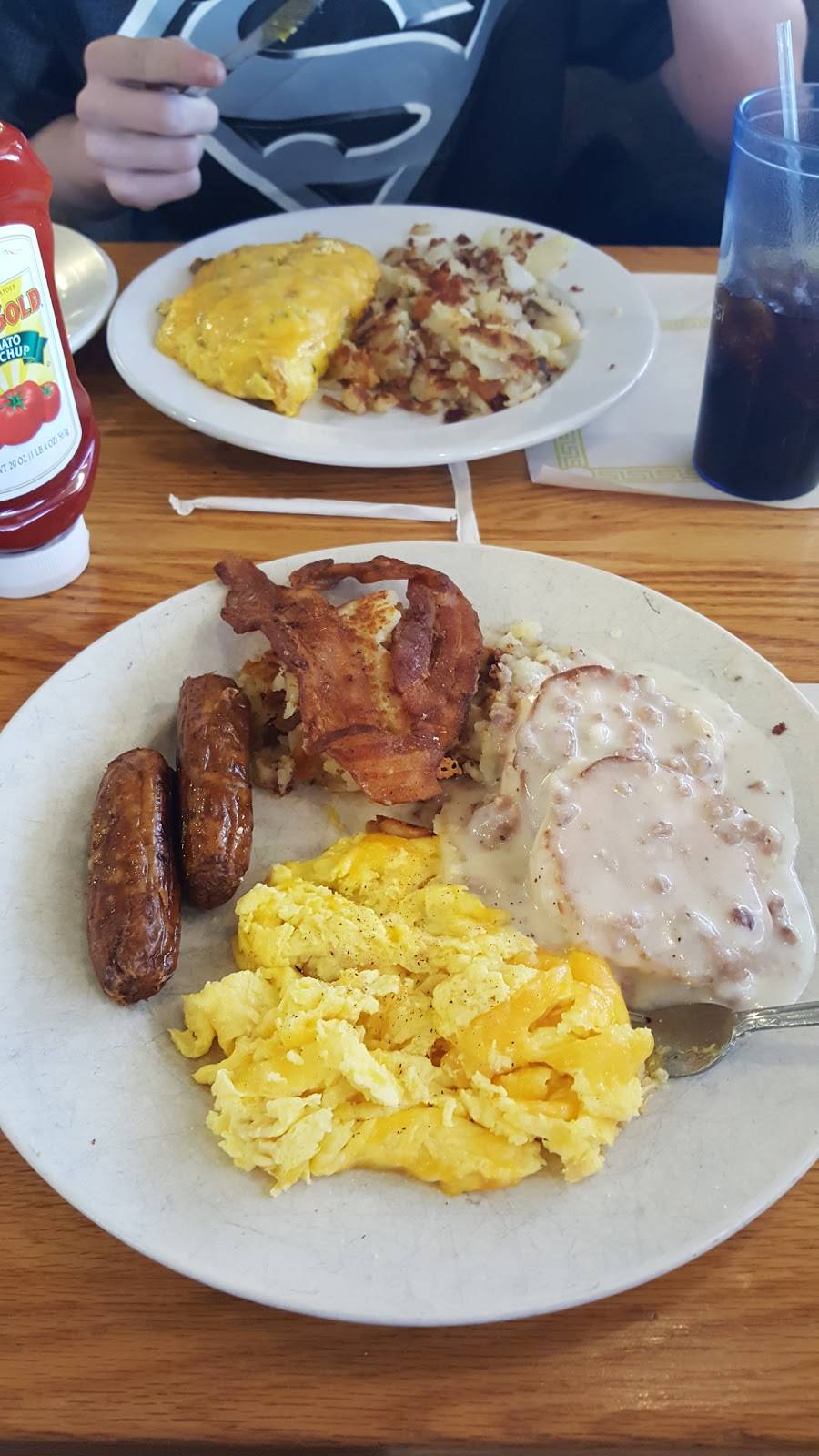 Lakeside Cafe | restaurant | 1040 N Coliseum Blvd, Fort Wayne, IN 46805, USA | 2603875138 OR +1 260-387-5138