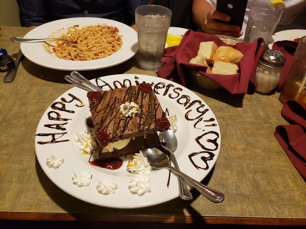 Strings Italian Café | Rock Creek Plaza | restaurant | 2501 Bell Rd, Auburn, CA 95603, USA | 5308868703 OR +1 530-886-8703