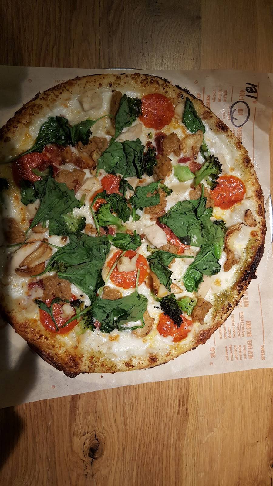Blaze Pizza | meal takeaway | 280 Eisenhower Pkwy, Livingston, NJ 07039, USA | 9737861822 OR +1 973-786-1822