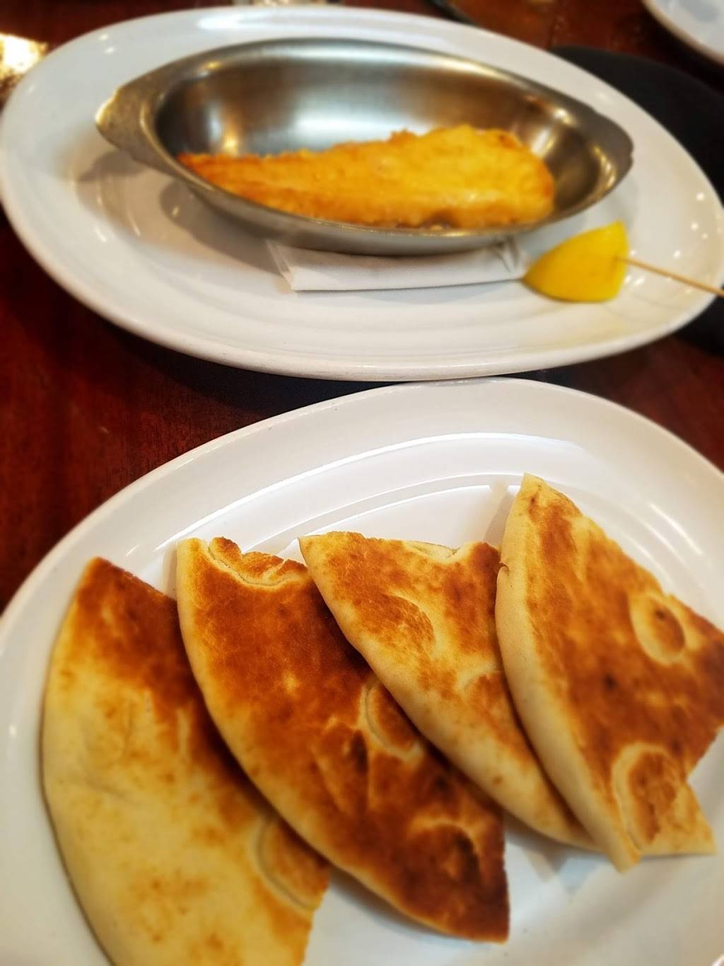 Nikos Grille | restaurant | 167 S Main St, Lexington, VA 24450, USA | 5403953382 OR +1 540-395-3382