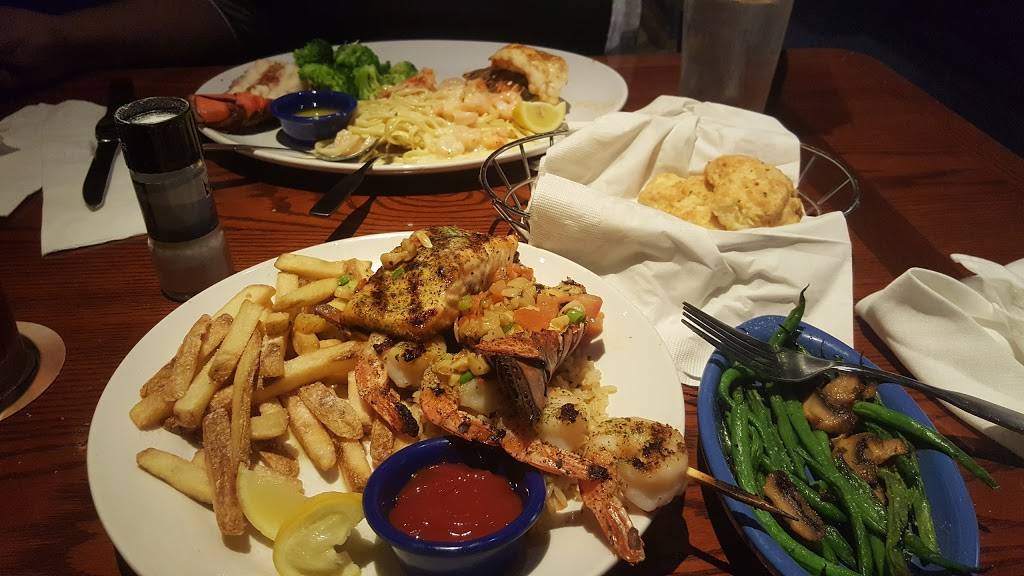Red Lobster | restaurant | 300 Eastdale Cir, Montgomery, AL 36117, USA | 3342770780 OR +1 334-277-0780