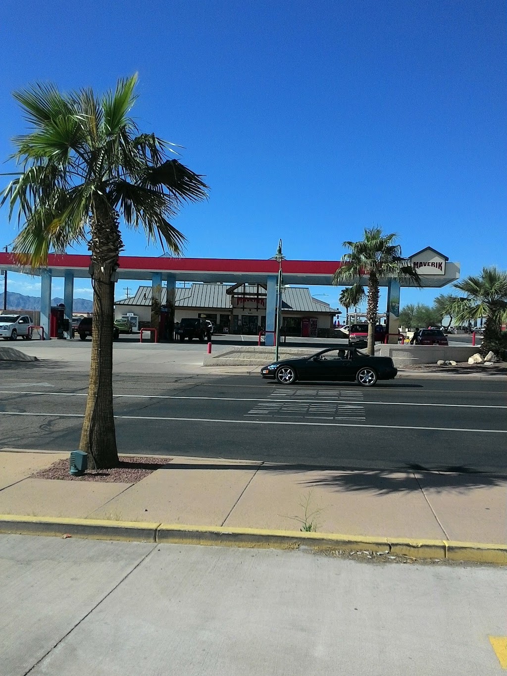 Maverik Adventures First Stop | restaurant | 2197 McCulloch Blvd N, Lake Havasu City, AZ 86403, USA | 9288558696 OR +1 928-855-8696
