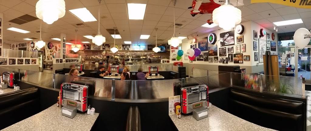 The Original Mels Diner | restaurant | 2885, 1730 Grass Valley Hwy, Auburn, CA 95603, USA | 5308236357 OR +1 530-823-6357