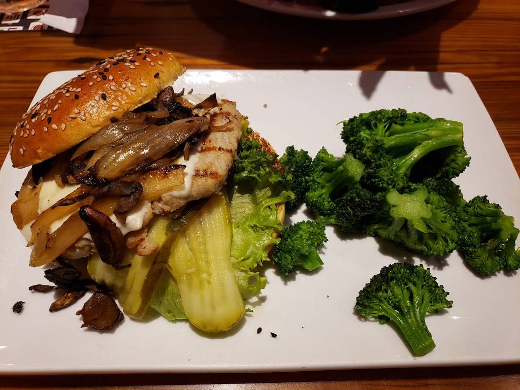 Millers Ale House - Orlando Alafaya | restaurant | 641 N Alafaya Trail, Orlando, FL 32828, USA | 4077360333 OR +1 407-736-0333