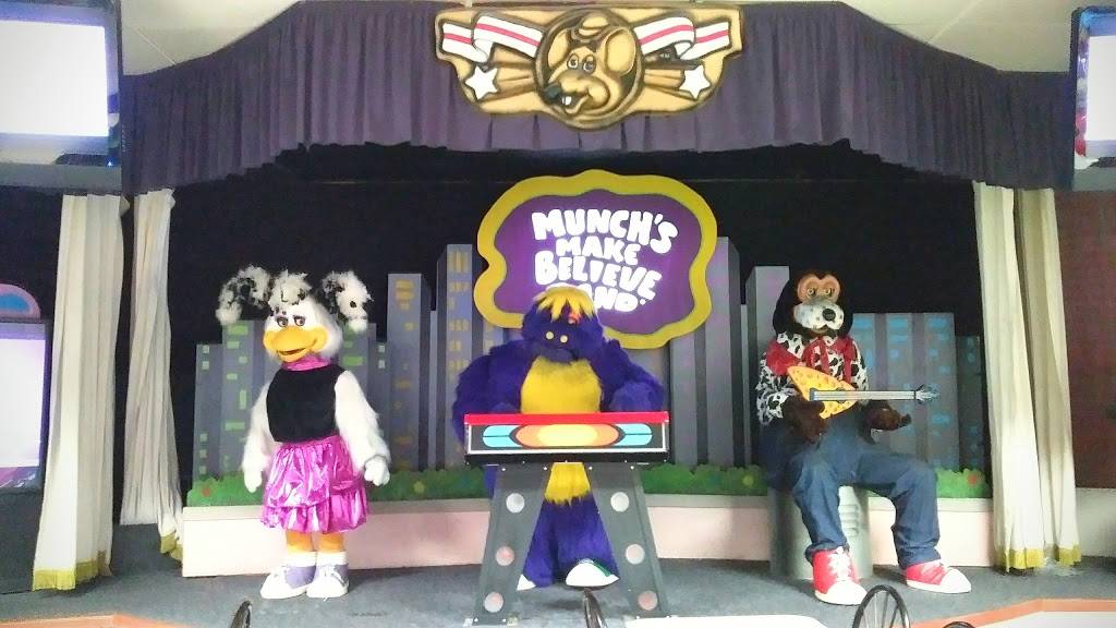 Chuck E. Cheeses | restaurant | 7110 S Westmoreland Rd, Dallas, TX 75237, USA | 9722987973 OR +1 972-298-7973