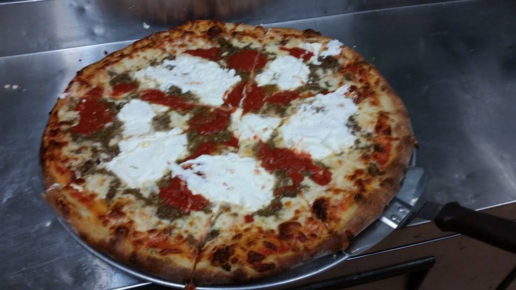 Chicago Sports Bar & Grill | restaurant | 1179 Airport Rd, Allentown, PA 18109, USA | 6107762090 OR +1 610-776-2090