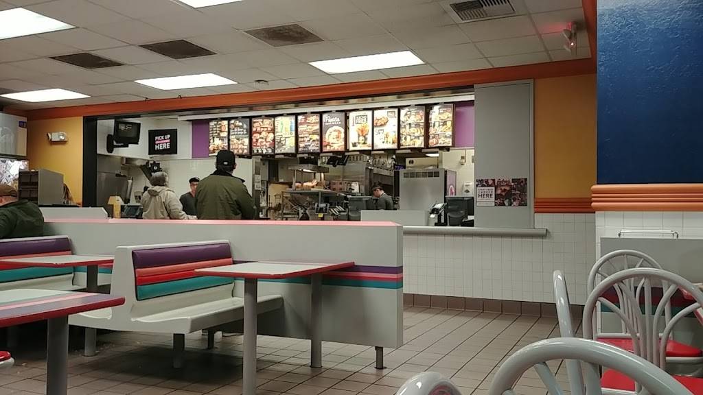 Taco Bell | meal takeaway | 4811 Chiles Rd, Davis, CA 95618, USA | 5307539423 OR +1 530-753-9423