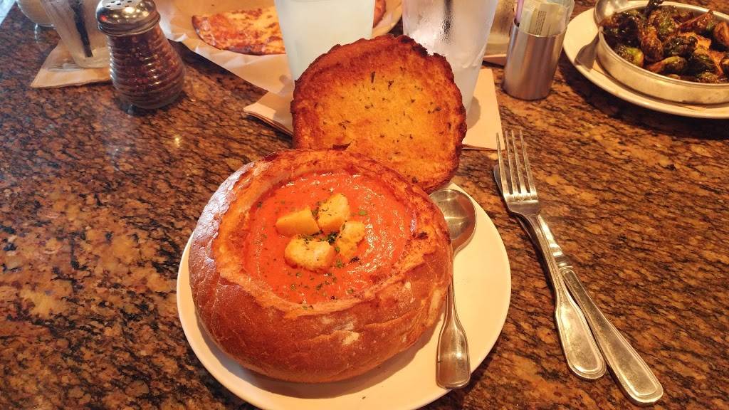 BJs Restaurant & Brewhouse | restaurant | 2951 Cold Spring Dr, New Braunfels, TX 78130, USA | 8306201400 OR +1 830-620-1400