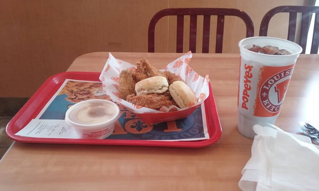 Popeyes Louisiana Kitchen | restaurant | 1112 State St, Schenectady, NY 12304, USA | 5183722301 OR +1 518-372-2301