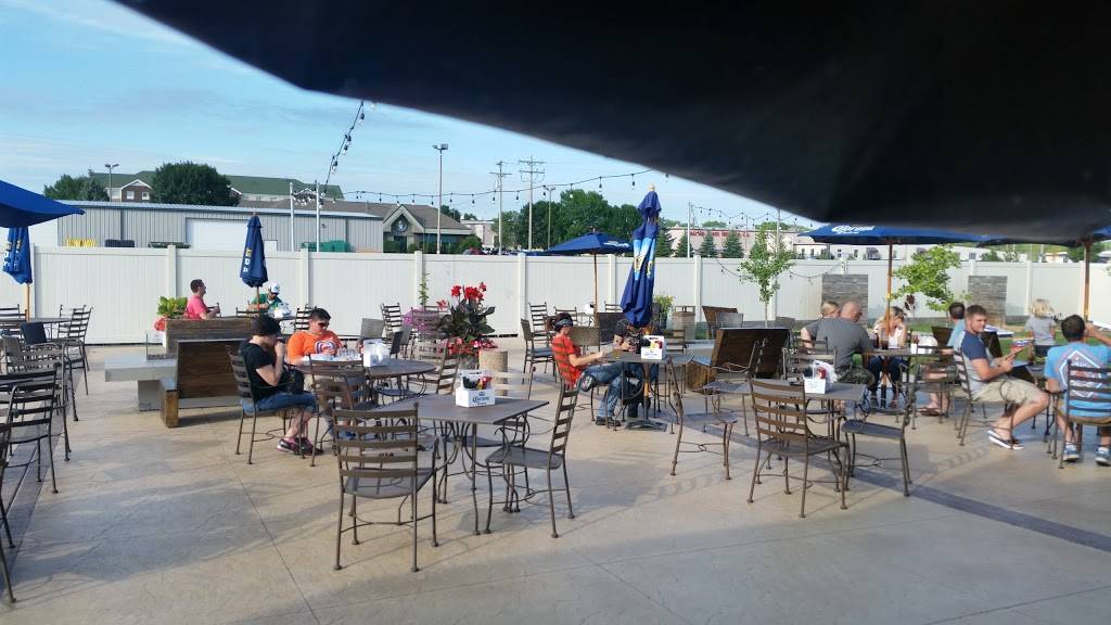 The Bar - Holmgren Way | restaurant | 2001 Holmgren Way, Green Bay, WI 54304, USA | 9204999989 OR +1 920-499-9989