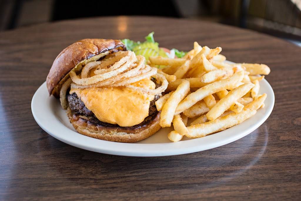 Webers 8713 Grill & Tap | restaurant | 8713 Gravois Rd, Affton, MO 63123, USA | 3144578000 OR +1 314-457-8000