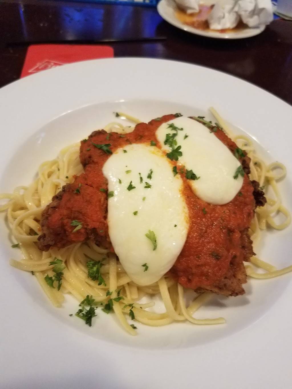 Bassetts | restaurant | 19950 Fisher Ave, Poolesville, MD 20837, USA | 3019727443 OR +1 301-972-7443