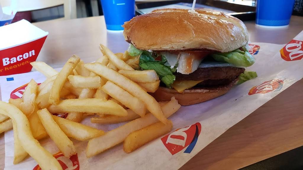 Dairy Queen Grill & Chill | restaurant | 100 Dorman Centre Dr, Spartanburg, SC 29301, USA | 8645760100 OR +1 864-576-0100