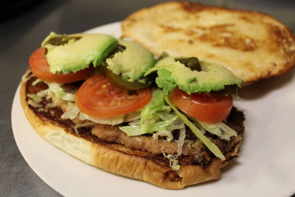 Los 2 Brothers Mexican Restaurant | restaurant | 2011 Irving Park Rd, Hanover Park, IL 60133, USA | 6303729462 OR +1 630-372-9462