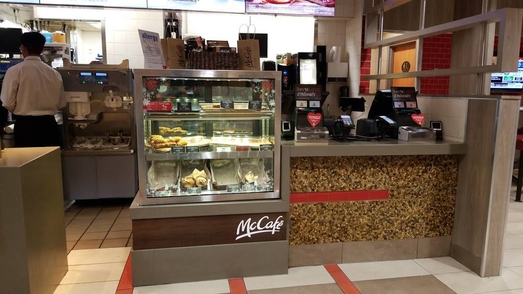 McDonalds | cafe | 2965 Eglinton Ave W, Mississauga, ON L5M 6J3, Canada | 9058207438 OR +1 905-820-7438