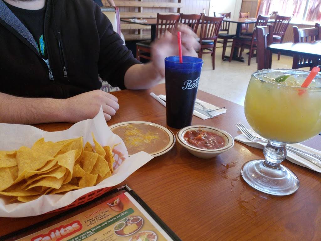 Taqueria El Huarache | restaurant | 9448 Silverdale Way NW, Silverdale, WA 98383, USA | 3603088226 OR +1 360-308-8226