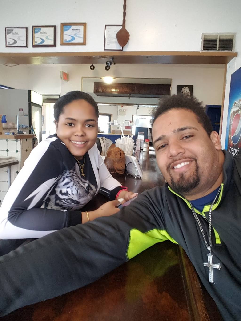 ALPHA RESTAURANT | meal takeaway | 2460 N 5th St, Philadelphia, PA 19133, USA | 2152797840 OR +1 215-279-7840