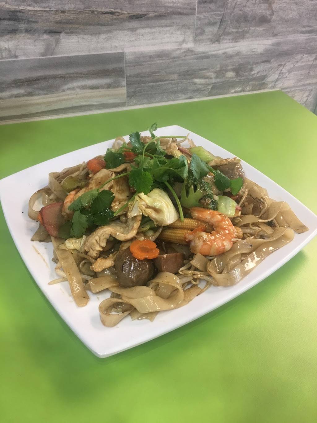 Pho Bowl | restaurant | 1440 E Tudor Rd #1034, Anchorage, AK 99507, USA | 9075620095 OR +1 907-562-0095