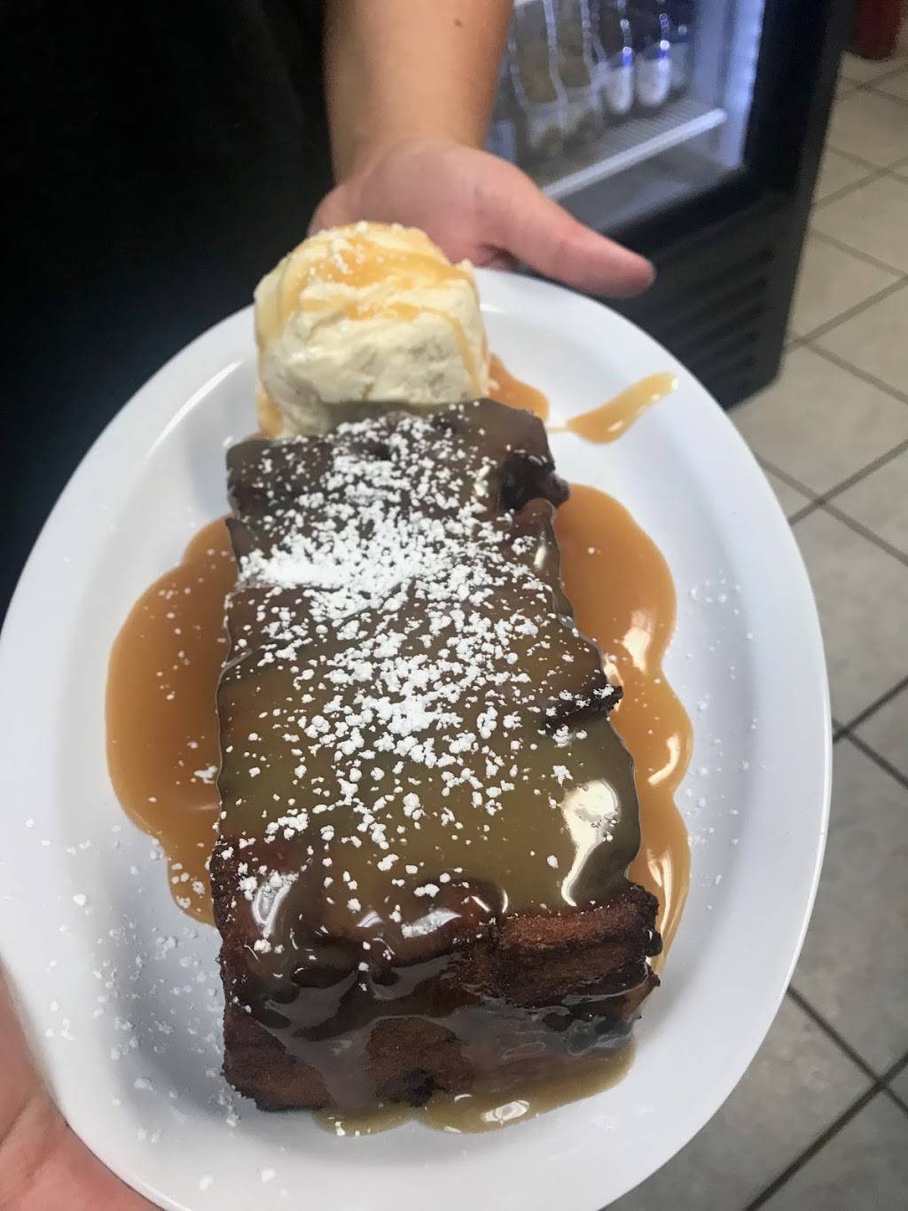 Boxer Barbeque | restaurant | 513 S Main St, Council Bluffs, IA 51503, USA | 7123254227 OR +1 712-325-4227